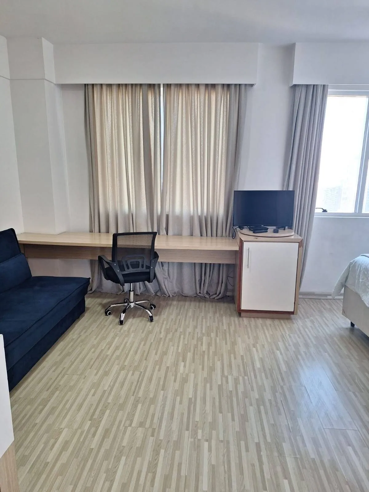 Imagem Apartamento Decorado e Mobiliado para Locação no Centro de Alphaville ? 1 Suíte