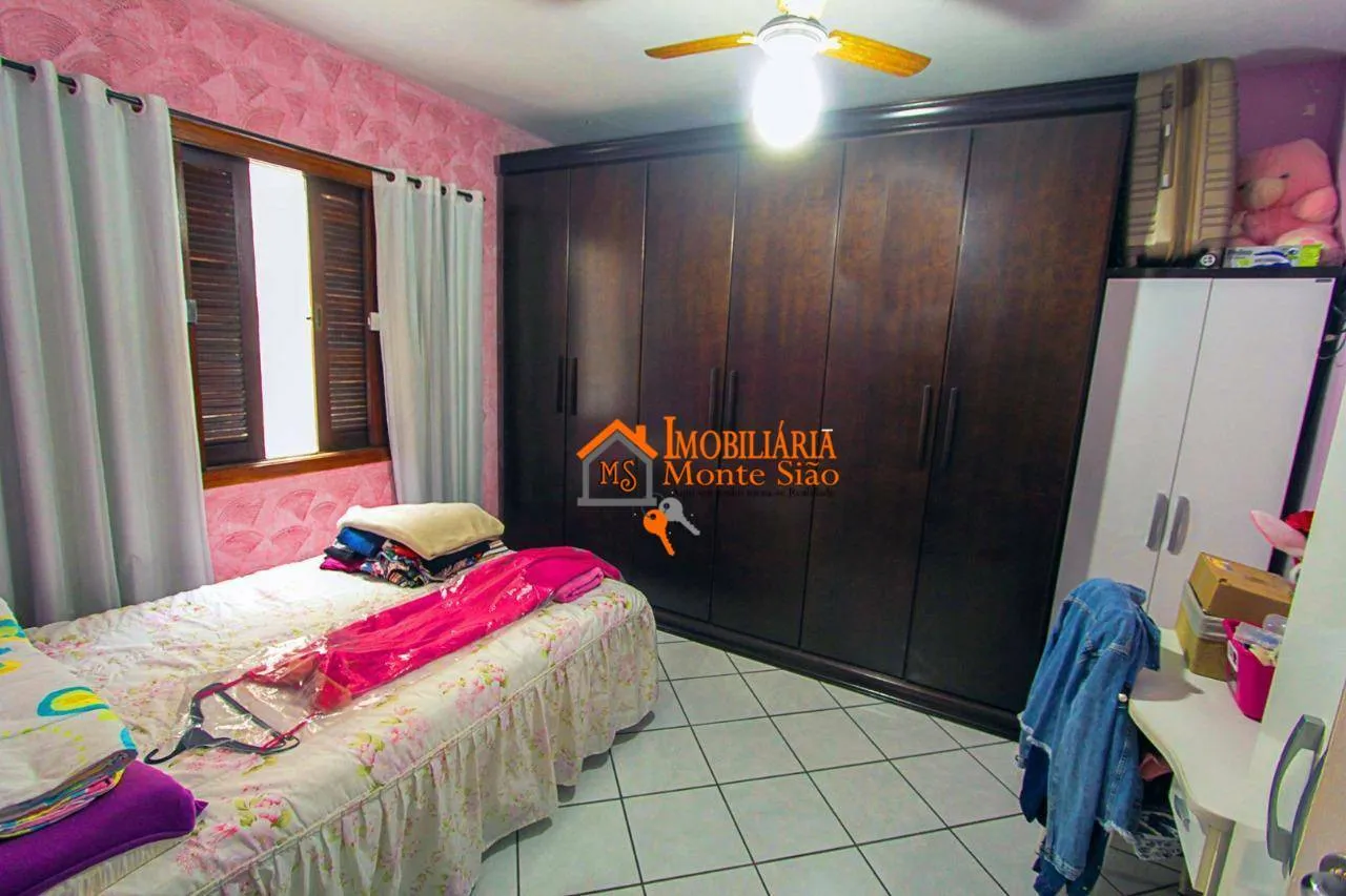 Imagem Sobrado com 4 dormitórios à venda, 178 m² por R$ 750.000,00 - Jardim Santa Mena - Guarulhos/SP