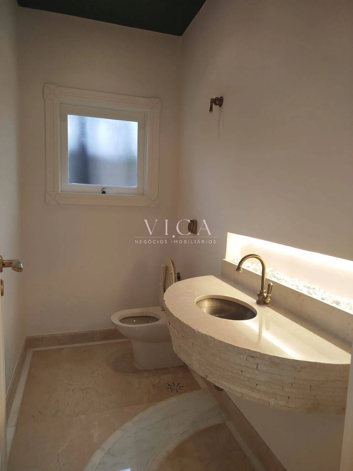 Imagem Casa para venda com 4 dormitórios, 450m2 - por R$ 3.900.000 - Alphaville