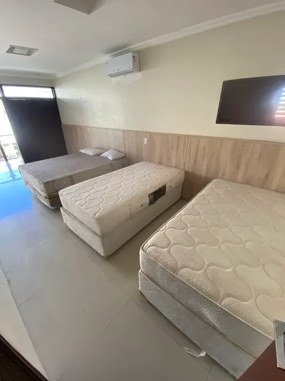 Imagem Casa com 5 Quartos à Venda ou Locação, 858 m² em De Lourdes - Fortaleza