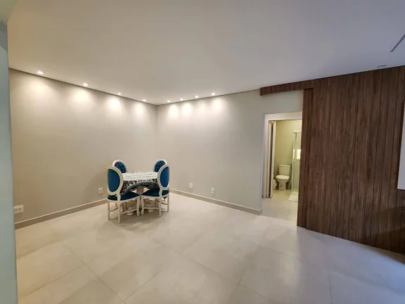 Imagem Excelente apartamento totalmente reformado na Ponta da Praia!
