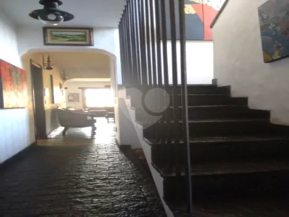Imagem Casa à venda com 4 quartos, sendo 4 suítes, em Vila Sônia, São Paulo - SP
