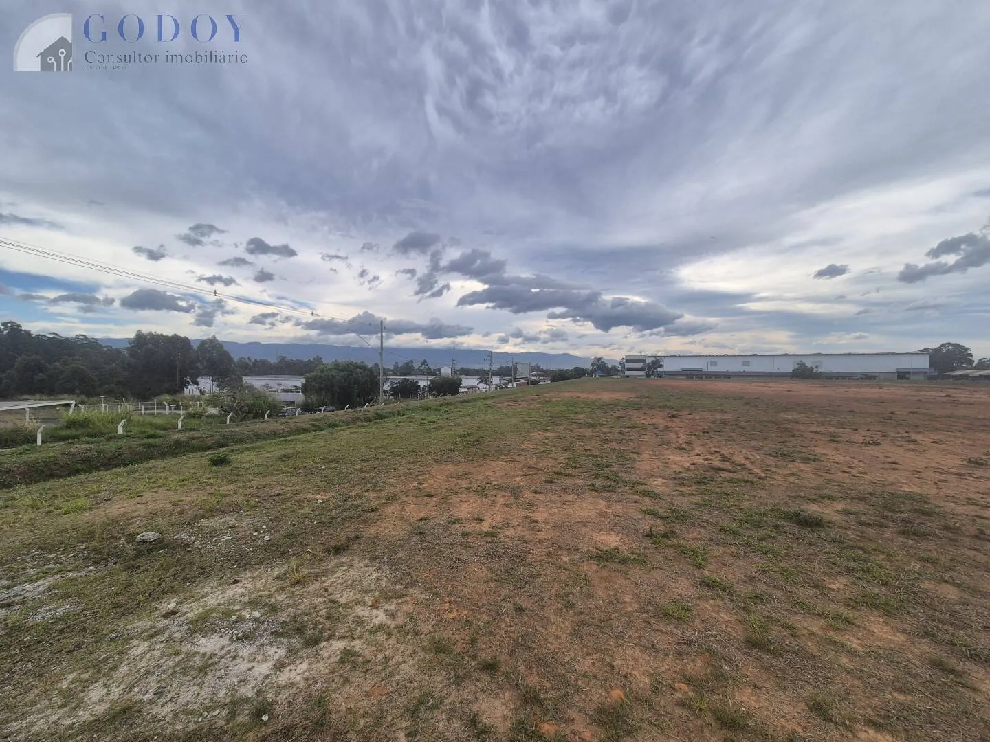 Imagem Oportunidade Única - Terreno Industrial na Entrada de Pindamonhangaba/SP