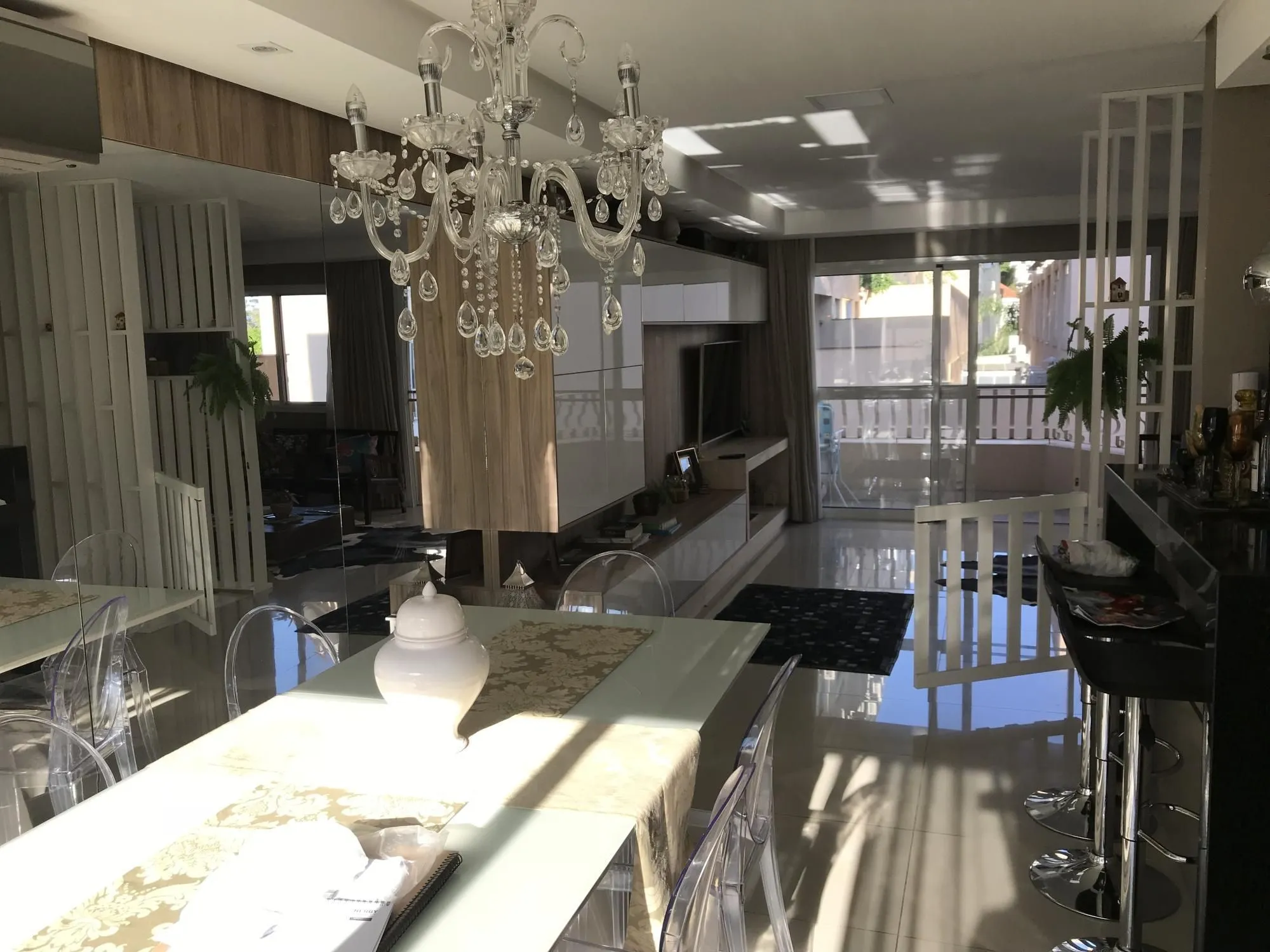 Imagem Casa Condominio para Venda - 230.51m², 4 dormitórios, sendo 1 suites, 3 vagas - Pedra Redonda