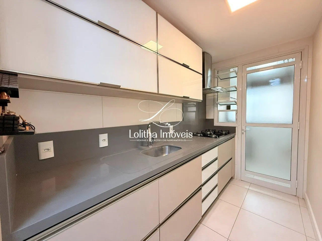 Imagem APARTAMENTO DE 3 DORMITÓRIOS, SENDO 1 SUÍTE NO ITACORUBI - FLORIANÓPOLIS/SC