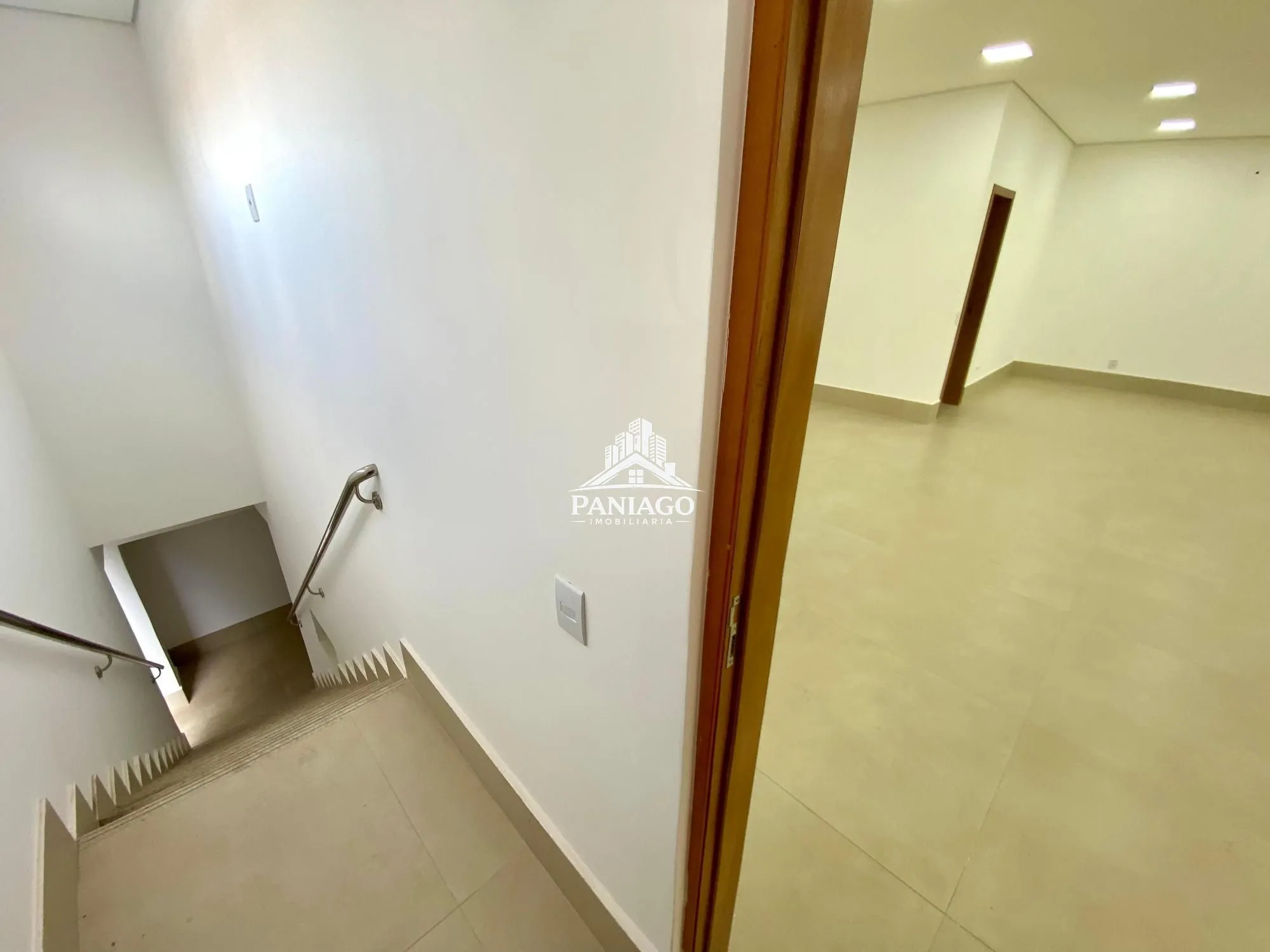 Imagem PRÉDIO COMERCIAL: CLÍNICAS MÉDICAS, ODONTOLÓGICAS PRÓX A 5 HOSPITAIS EM CUIABÁ