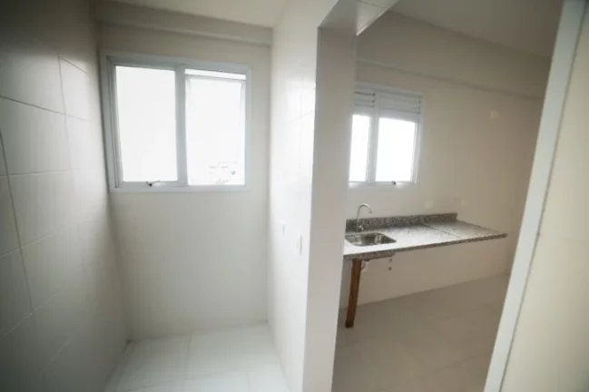 Imagem Apartamento duplex, piscina e 2 vagas demarcadas. Encruzilhada - Santos/SP