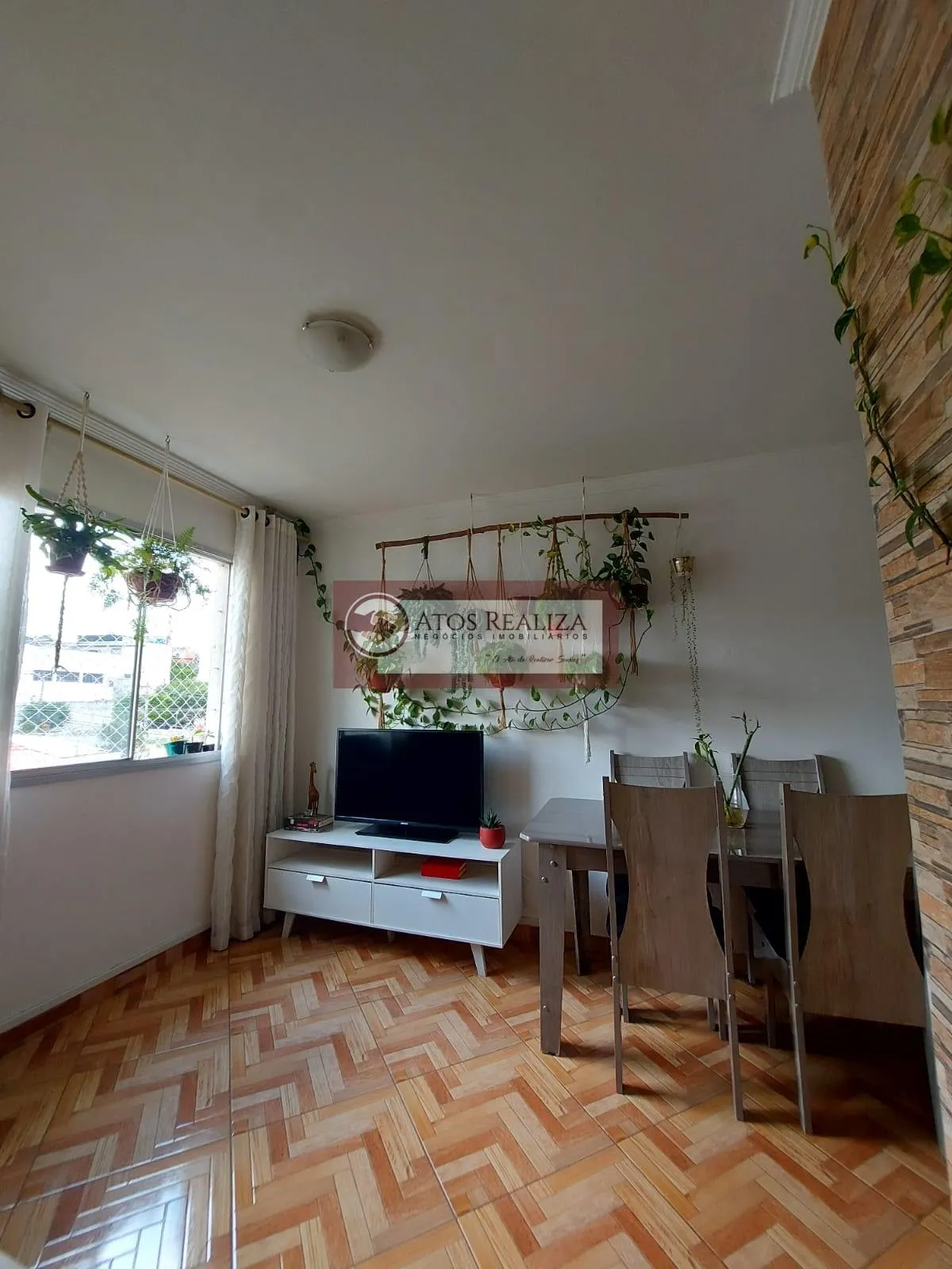 Imagem Novidade a venda no Jardim Sônia Zona Sul de São Paulo Vendo Apartamento de 2 Dormitórios, vaga de garagem coberta, Móveis planejados, portaria 24h. Valor especial R$ 305 Mil agende uma visita e confira.