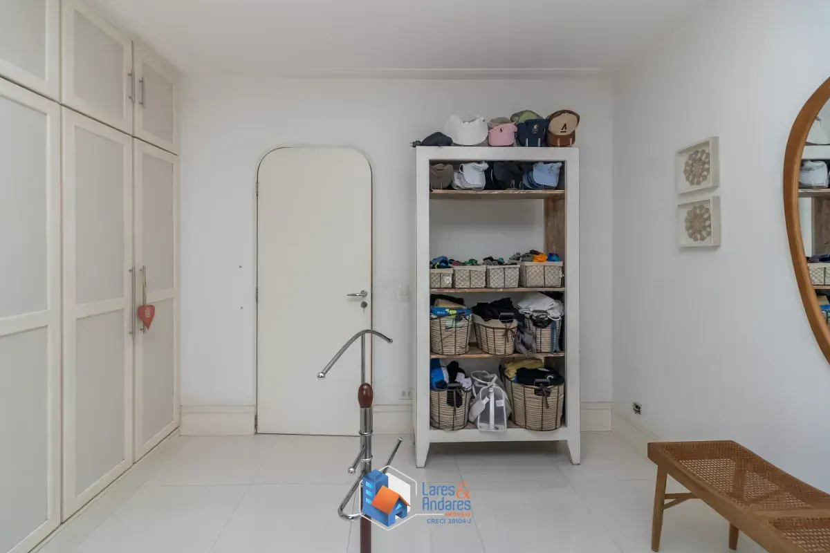 Imagem Apartamento para venda em Aclimação com 3 quartos, sendo 2 suítes, 200m²