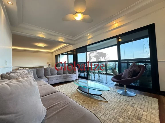Imagem Apartamento à venda com 252m², 3 suítes, frente mar com sacadas por R$3.000.000,00 no Gonzaga em Santos