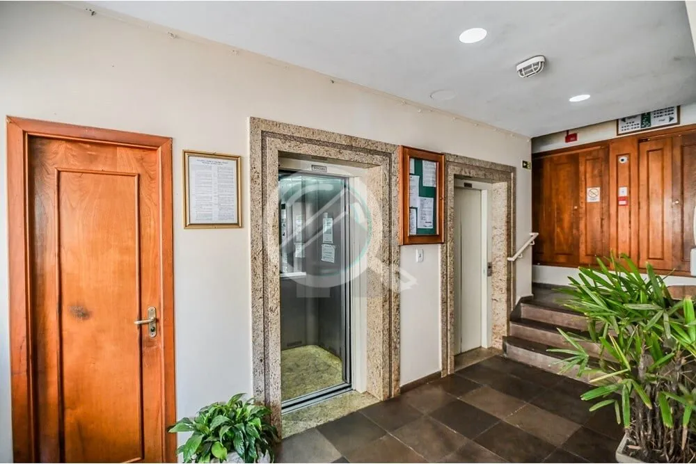 Imagem Este apartamento reformado e mobiliado com 2 quartos, está pronto e mobiliado para se tornar seu no...