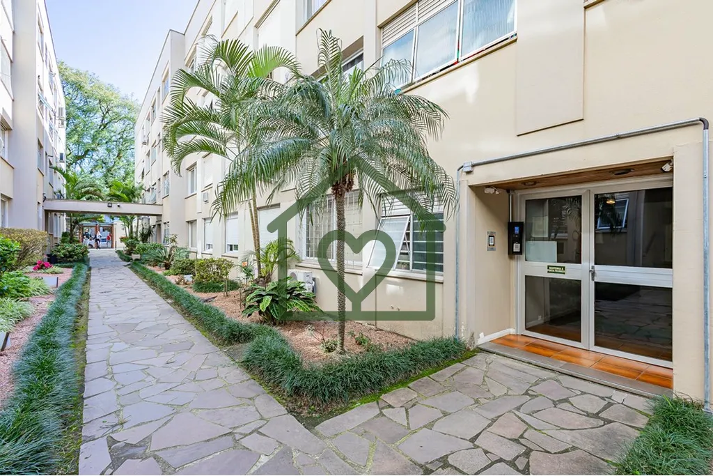 Imagem Apartamento no bairro São João, em Porto Alegre, localizado na Rua Honório Silveira Dias, próxim...