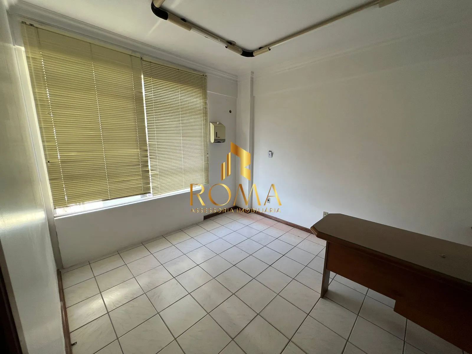 Imagem Sala Comercial na Avenida Presidente Vargas