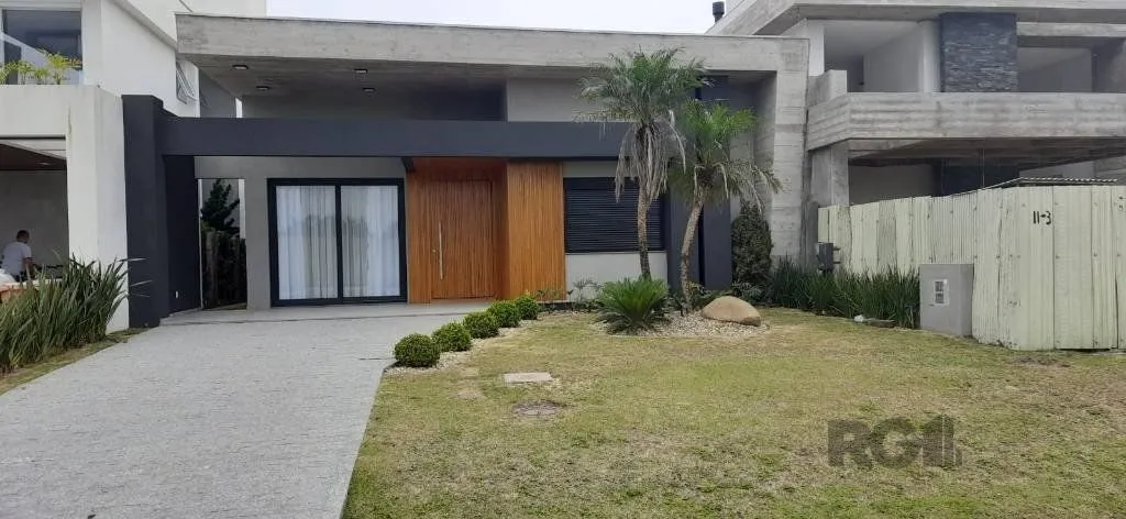 Casa de Condomínio em Rainha do Mar