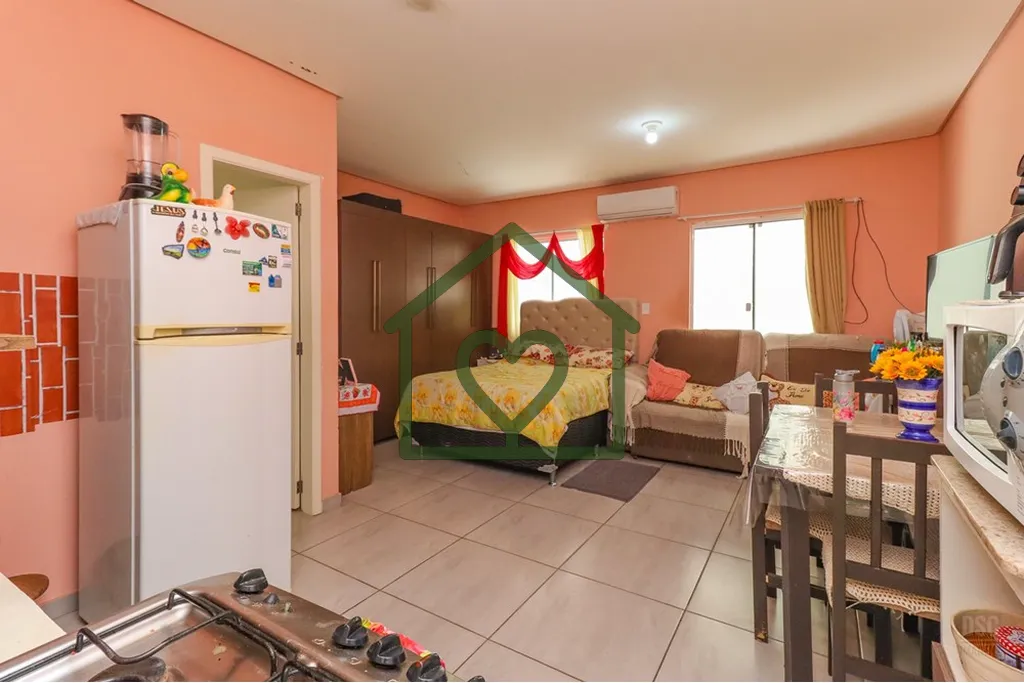 Imagem Prédio comercial e residencial à venda no bairro Tristeza em Porto Alegre, localizado na Rua Perei...