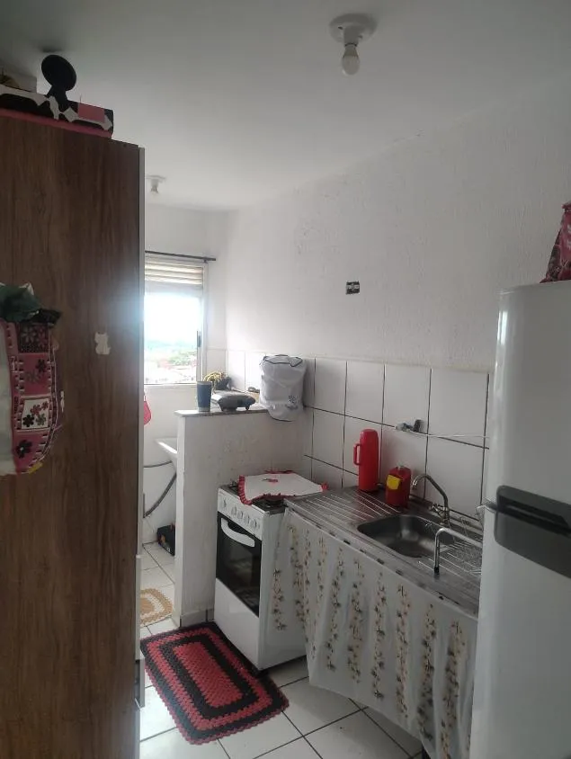 Imagem Apartamento com 2 Dormitórios, Varanda e 1 Vaga 45 m²
