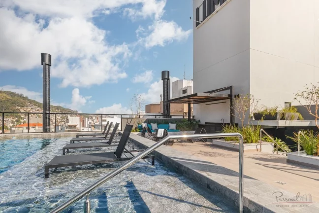 Imagem Oportunidade! **Unidade com preço promocional** Apartamento com 2 suítes, lavabo, sacada com churr...
