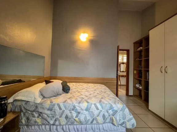 Imagem CASA RESIDENCIAL em MANAUS - AM, PARQUE 10 DE NOVEMBRO