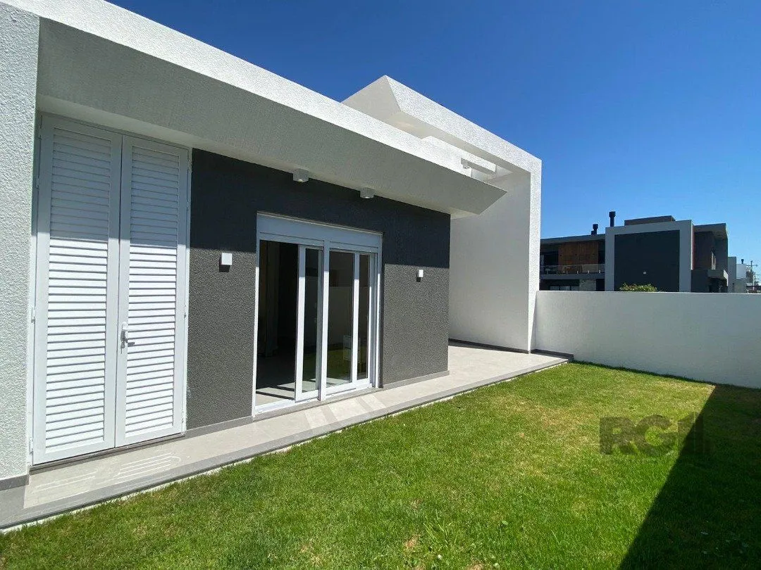 Imagem Casa de Condomínio em Atlântida Sul