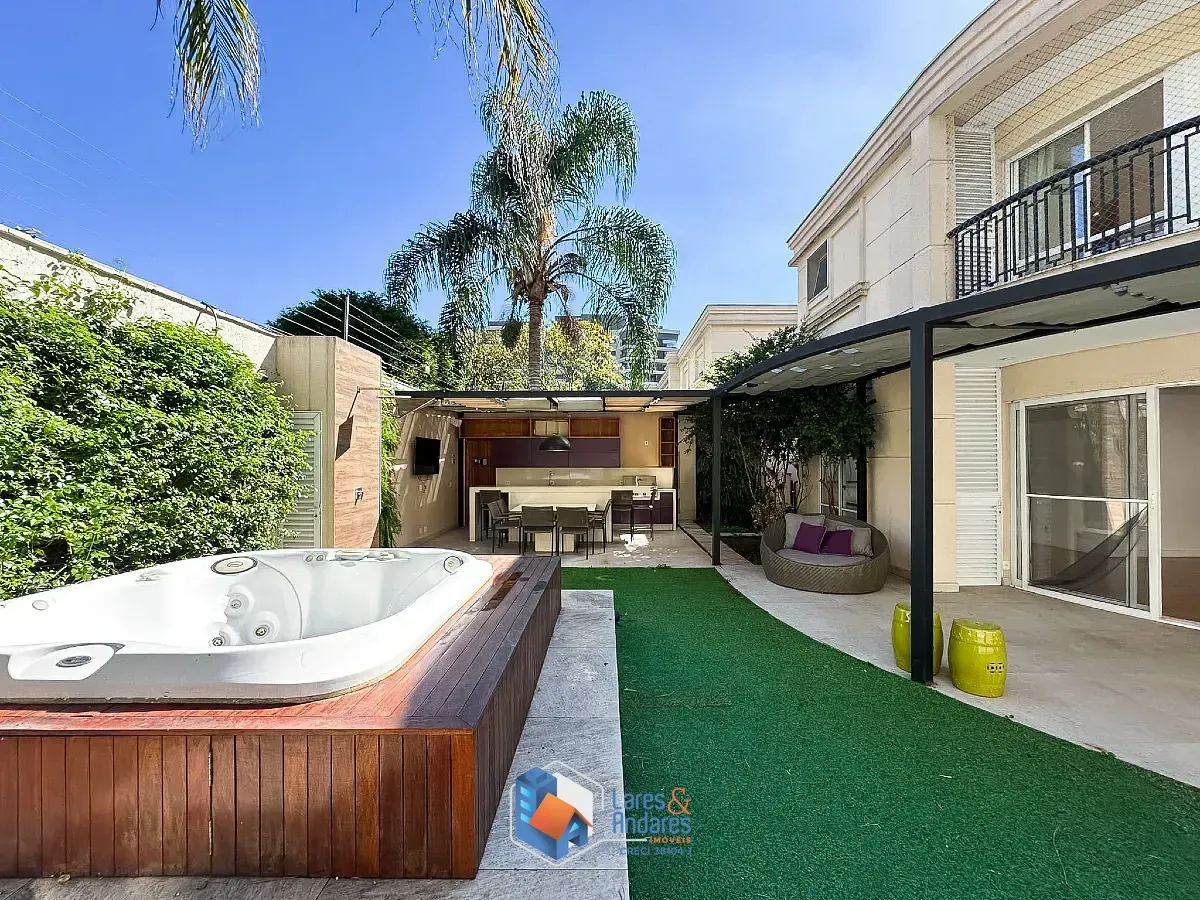 Imagem Casa no condomínio Quadra Real para venda com 3 quartos, sendo 3 suítes, 450m²