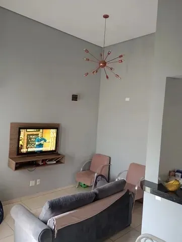 Imagem Casa Térrea com Charme e Conforto no Condomínio Reserva Ipanema