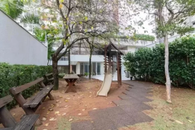 Imagem LINDO DUPLEX COM DUAS SUÍTES, ANDAR ALTO, DECORADO E MOBILIADO, VISTA LIVRE ETERNA PARA O CAMPO BELO
