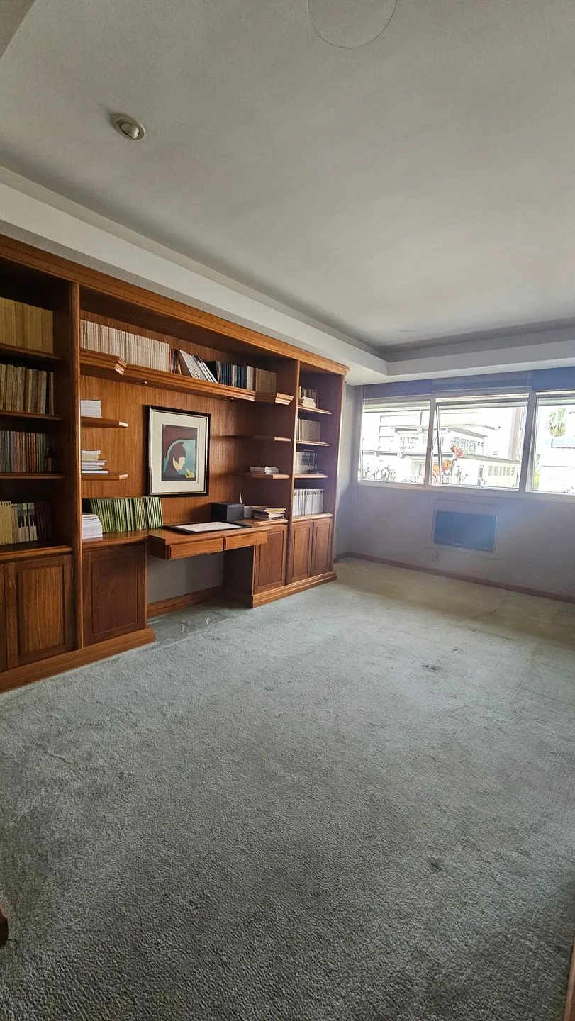 Imagem Conjunto Comercial à venda em Porto Alegre, Higienópolis, 75.61m2