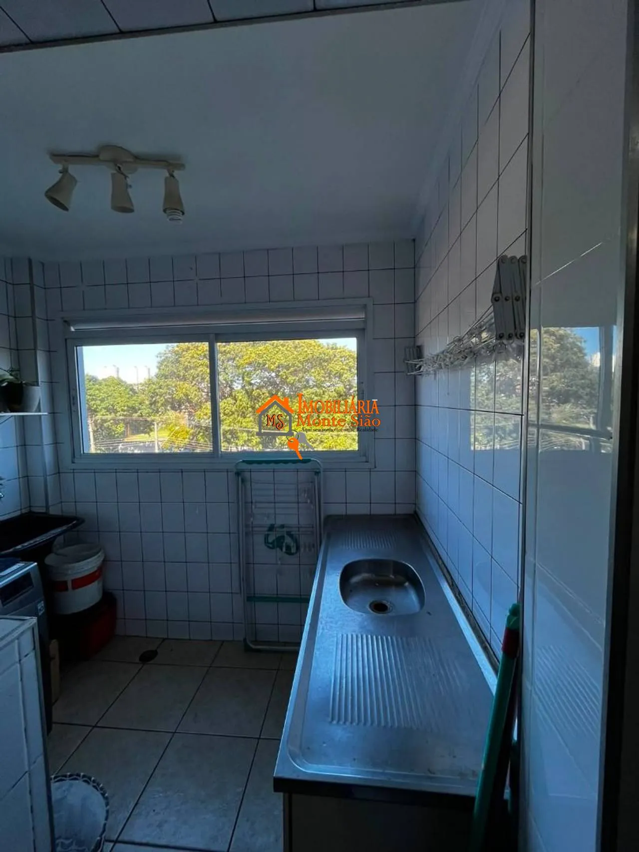 Imagem Apartamento com 2 dormitórios à venda, 65 m² por R$ 320.000,00 - Vila Galvão - Guarulhos/SP