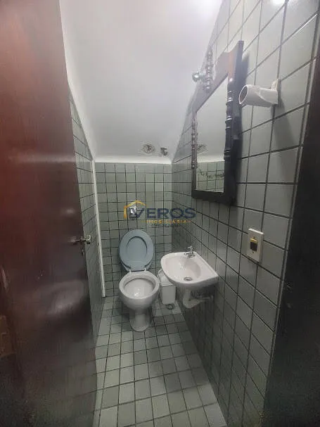 Imagem Sobrado em Condomínio com 2 quartos 350 metros da Martim de Sá Caraguá