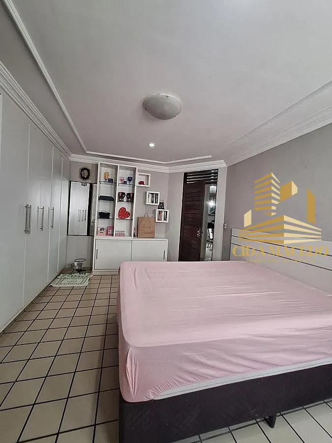 Imagem Casa a Venda no bairro Bessa - João Pessoa, PB