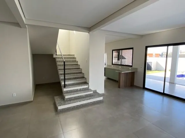 Imagem Casa à venda 4 Quartos, 1 Suite, 4 Vagas, 300M², Bairro do Grama, Caçapava - SP | Condomínio Terras do Vale