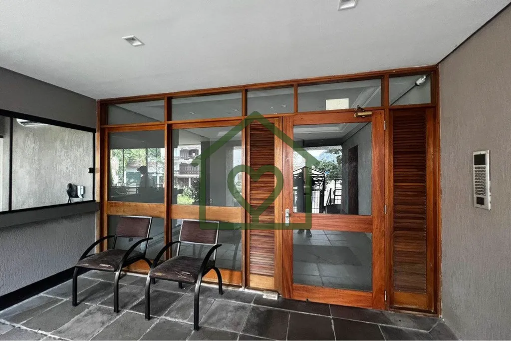 Imagem Descubra o conforto e a praticidade deste encantador apartamento à venda em Azenha, Porto Alegre, l...