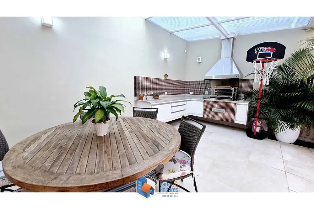 Imagem Casa à venda 3 Quartos 3 Suites 4 Vagas 295M² Caxingui São Paulo - SP