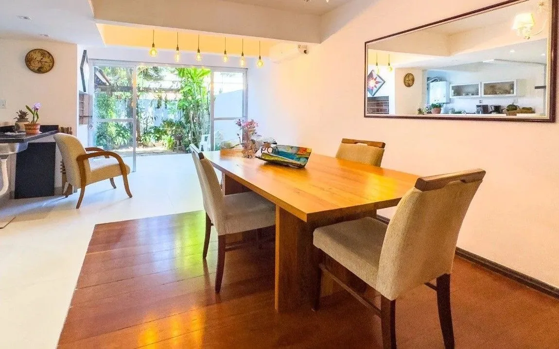 Imagem Casa Condominio Bairro Tristeza - 218m², 3 dormitórios, sendo 1 suites, 2 vagas!!