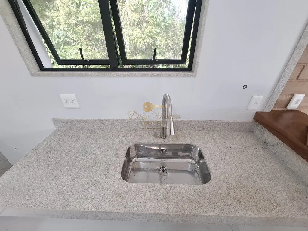 Imagem Casa em Condomínio para Venda em Teresópolis / RJ no bairro Green Valley