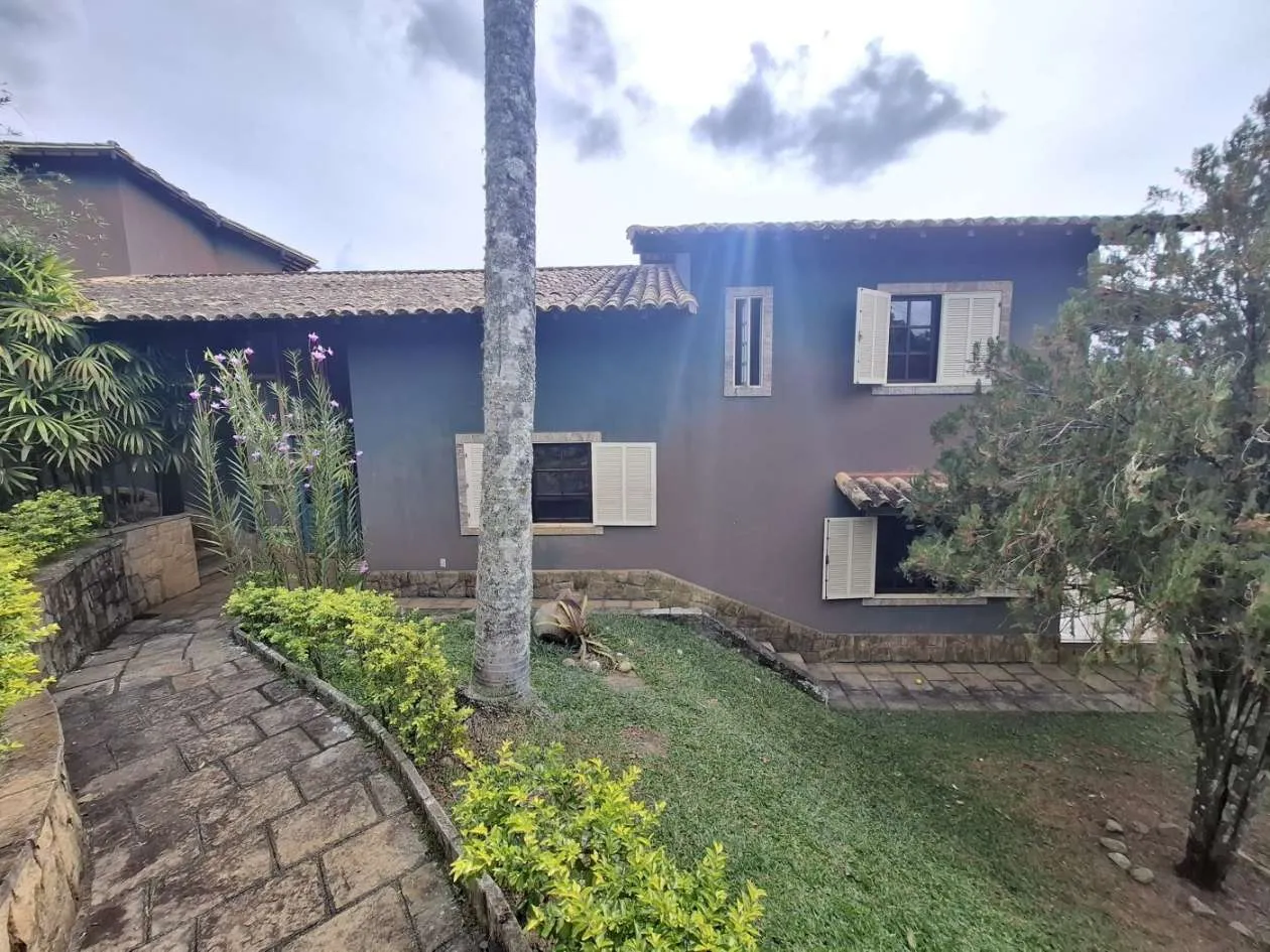 Imagem Casa em Condomínio para Venda em Teresópolis / RJ no bairro Green Valley