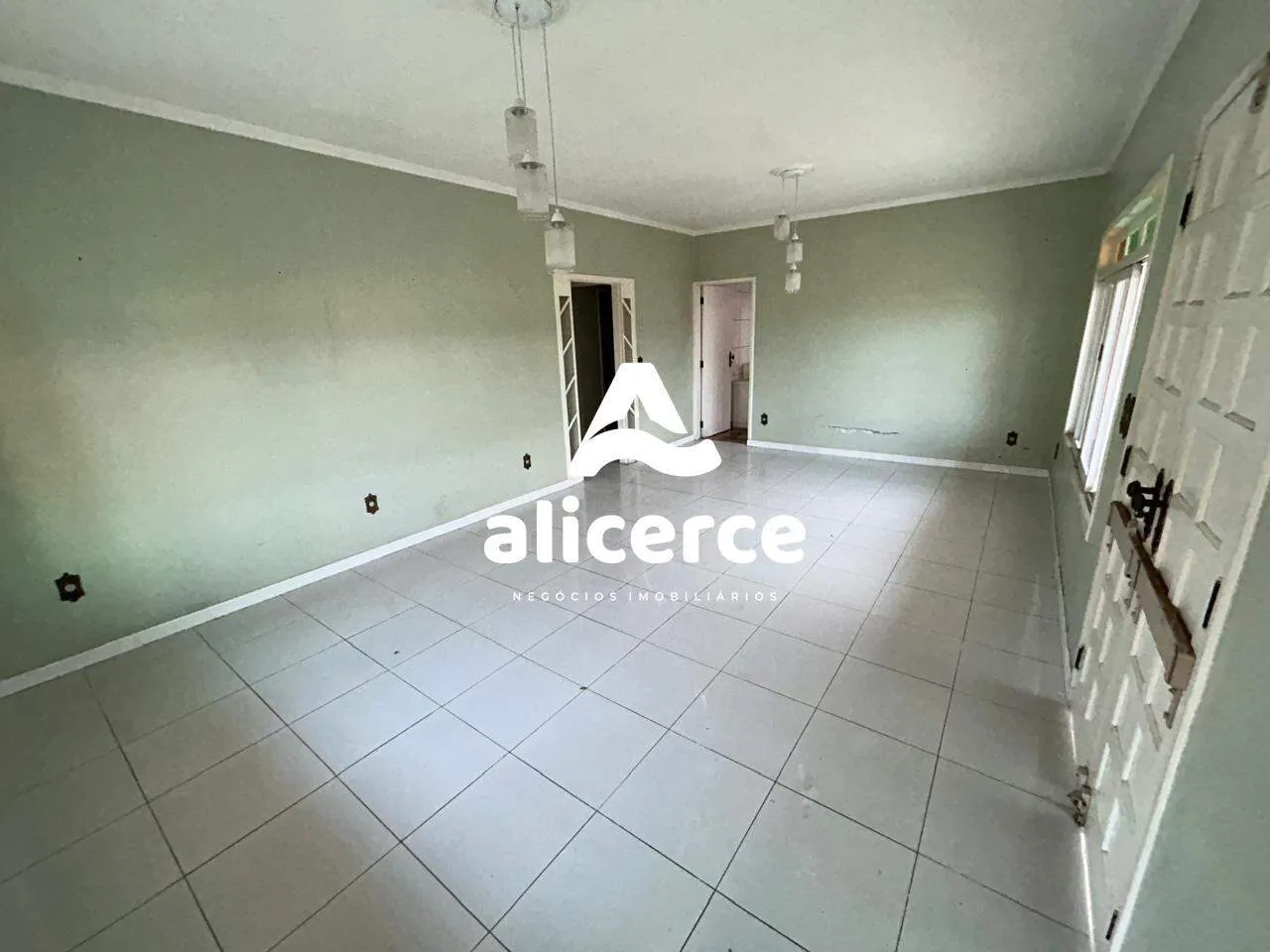 Imagem Casa à venda com 4 quartos 3 suítes, 240m² em Fazenda Santo Antônio São José