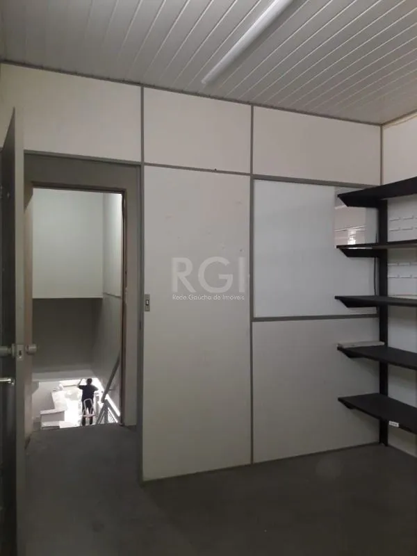 Imagem Depósito/Pavilhão para Locação/Aluguel - 500m², 0 dormitórios, Medianeira