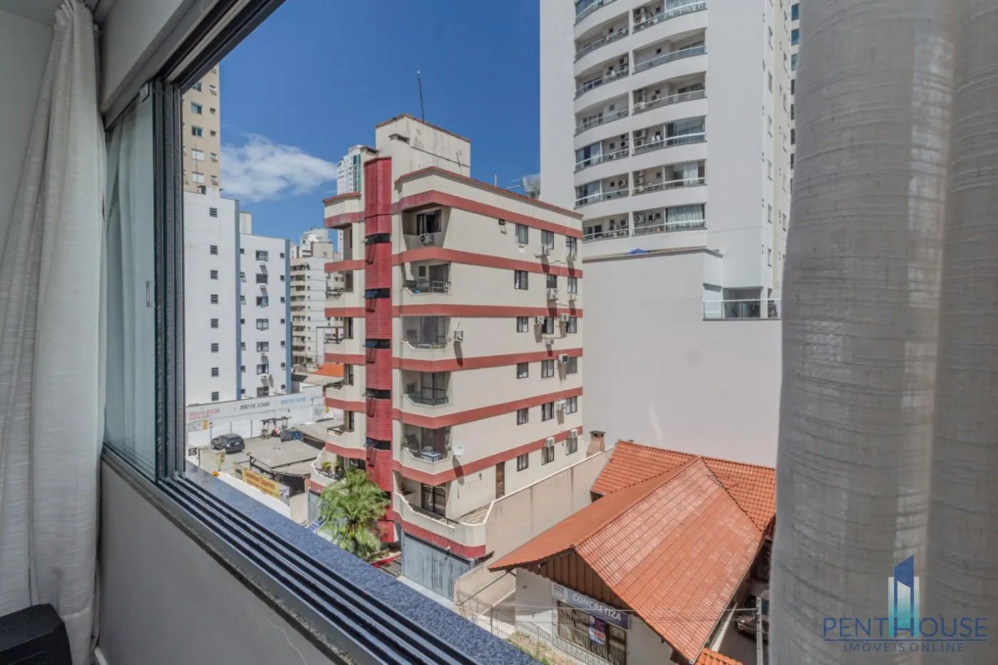 Imagem Apartamento Zona Central para Venda em Balneário Camboriú, CENTRO, 2 dormitórios, 1 suíte, 2 banheiros, 1 vaga