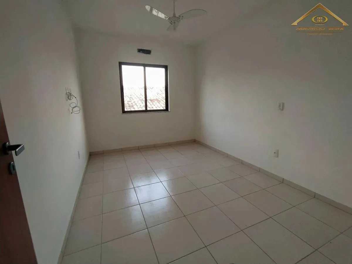 Imagem Cobertura para Venda em Cabo Frio / RJ no bairro Peró