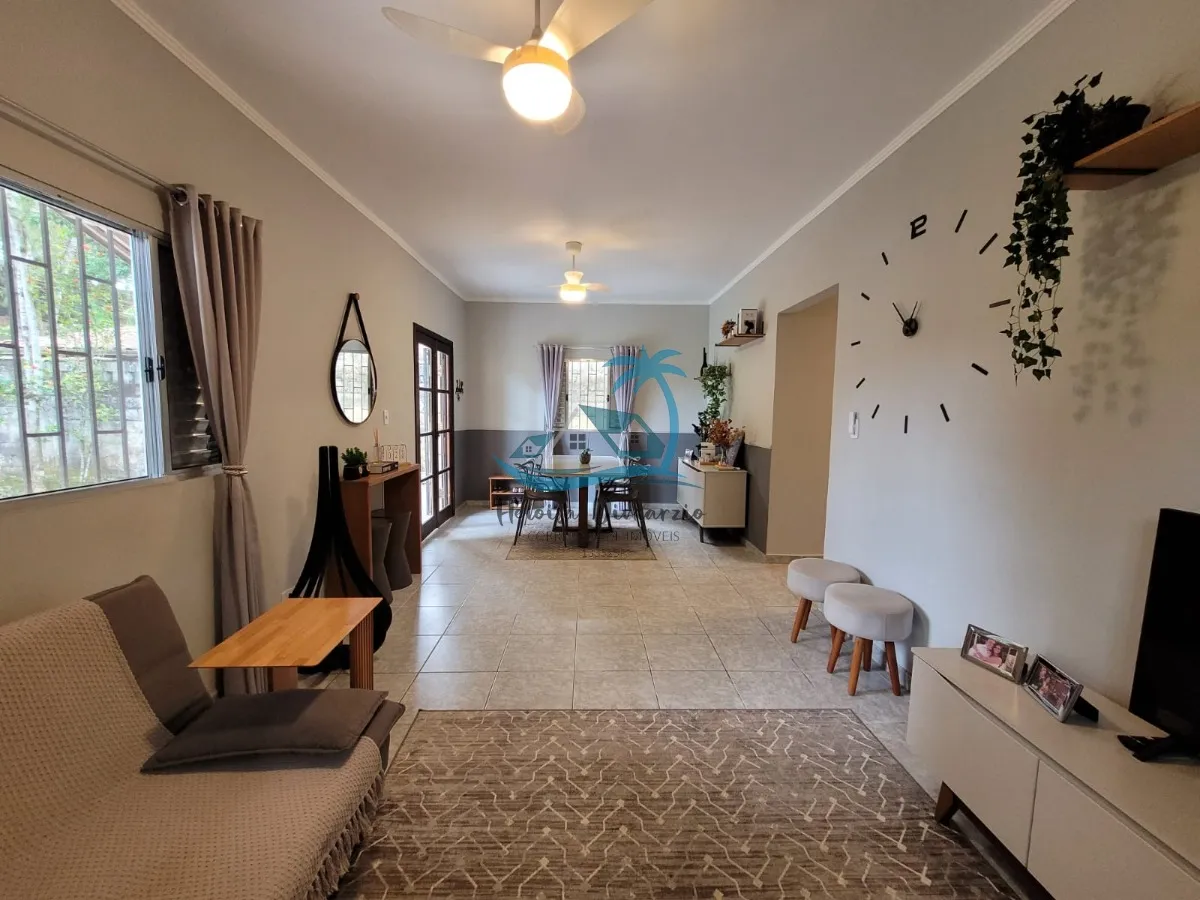 Imagem Linda casa térrea à venda no Perequê-açu, em Ubatuba, a 800m da orla