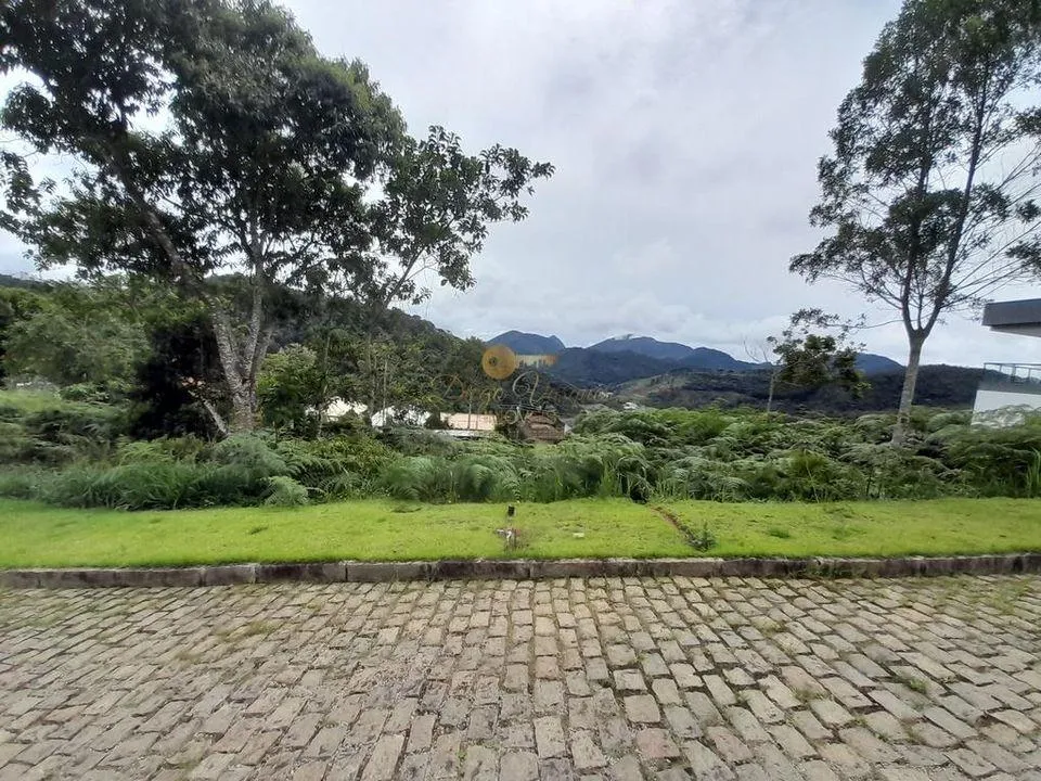 Foto do imóvel Terreno em Condomínio para Venda em Teresópolis / RJ em Rua Panamá