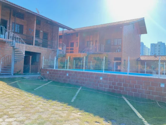 Imagem Apartamento à venda em Caraguatatuba-SP, Martim de Sá 1 quarto, 1 sala, 1 banheiro, 1 vaga de garagem, 51 m²!