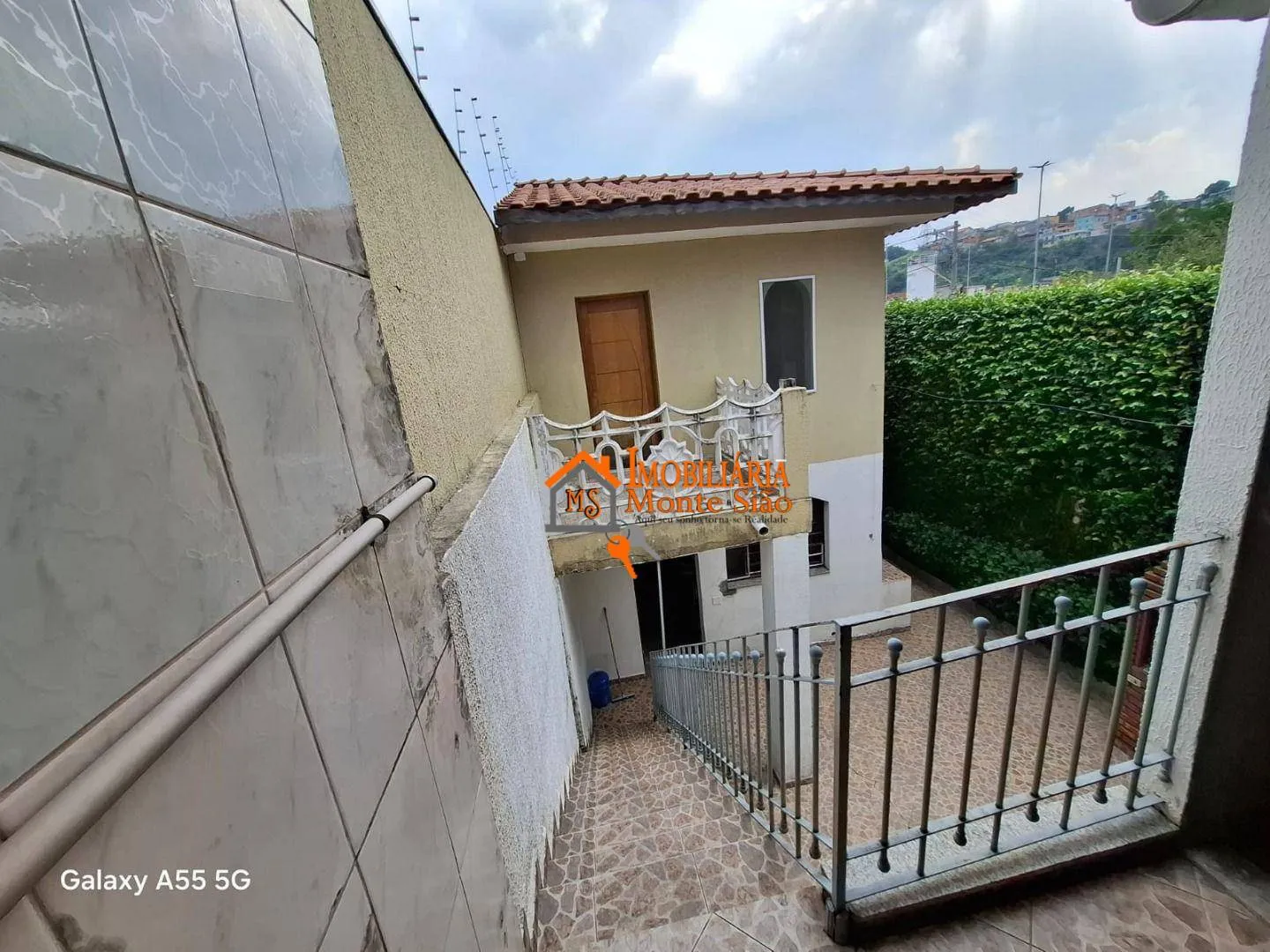 Imagem Sobrado com 3 dormitórios à venda, 188 m² por R$ 650.000,00 - Vila Galvão - Guarulhos/SP