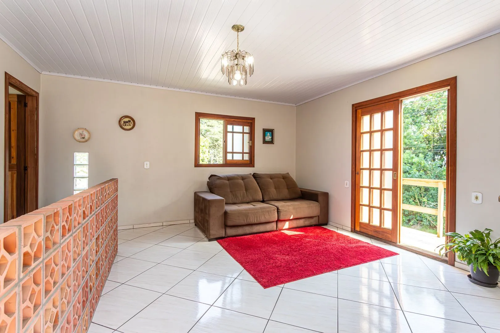 Imagem Casa sobrado em Viamão com loja e apartamento