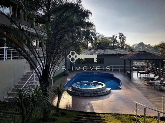 Imagem Moderna mansão à venda na Fazendinha com 5 suítes e lazer completo !