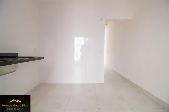 Imagem Sobrado à venda no Rio Pequeno, Novo com 2 Suítes e 2 Vagas de Garagem