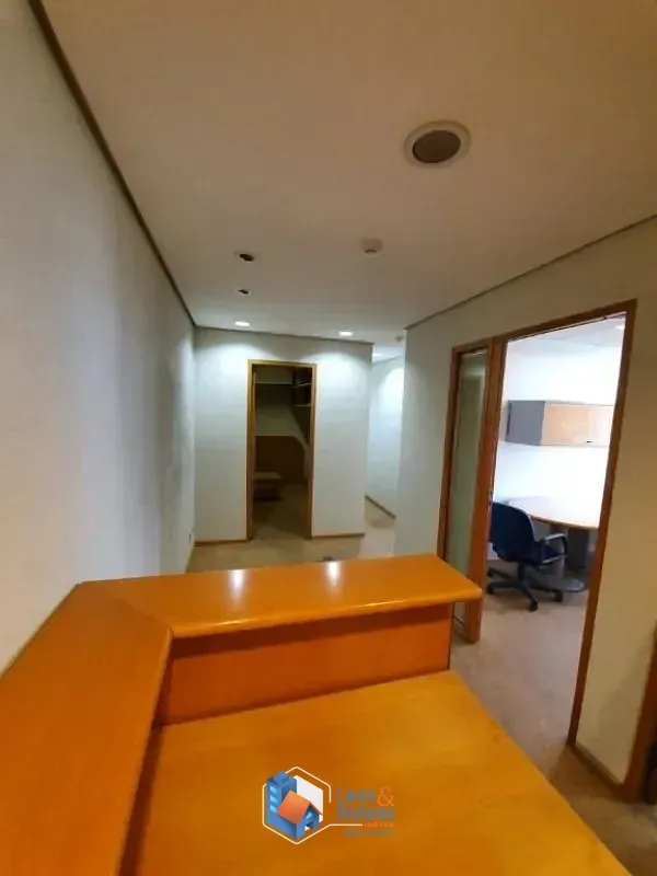 Imagem Conjunto comercial para venda em Consolação, 130m²
