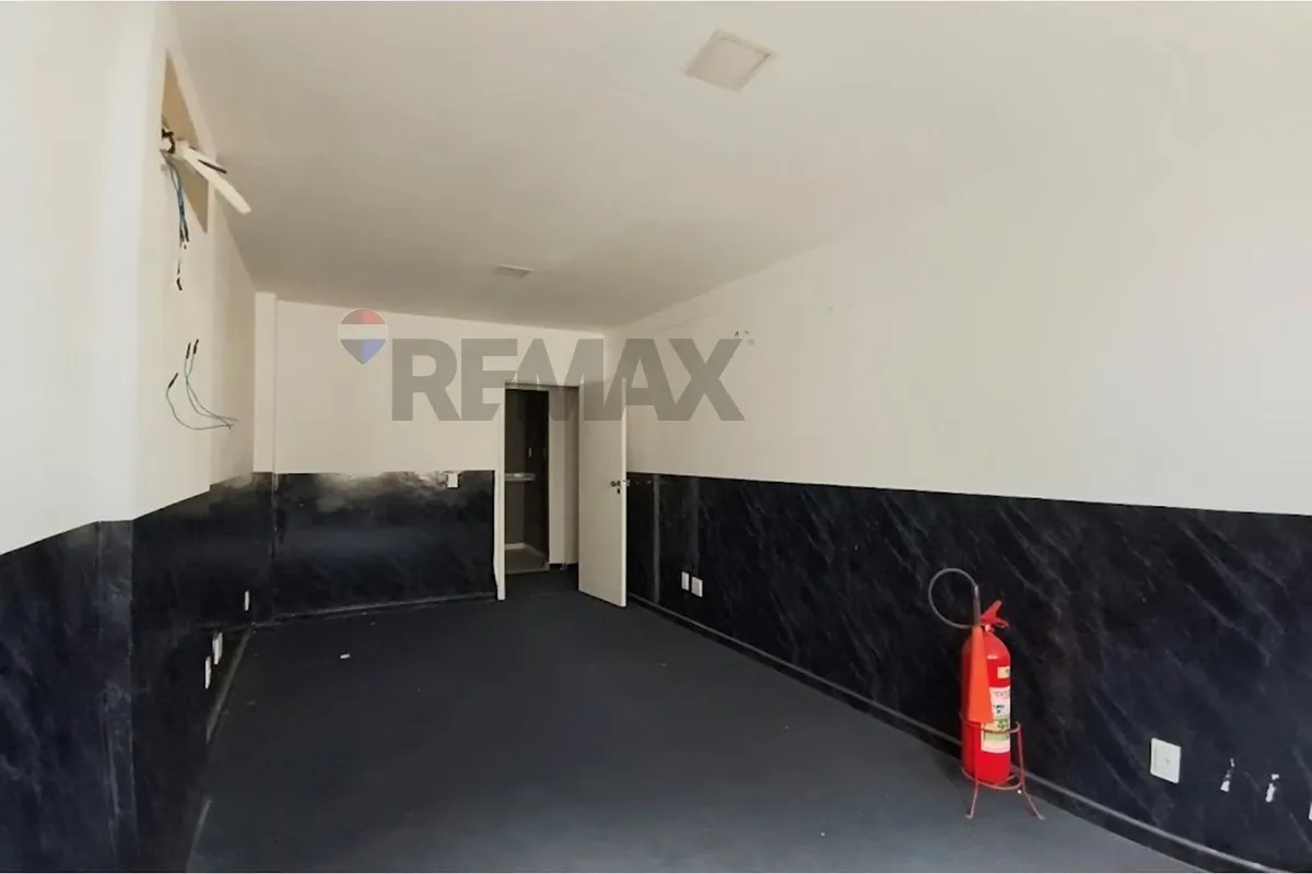 Imagem Sala com 95m² sendo 3 escritórios a venda na AV Graça aranha