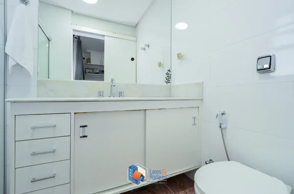 Imagem Apartamento para venda em Pacaembu com 4 quartos, sendo 3 suítes, 230m²